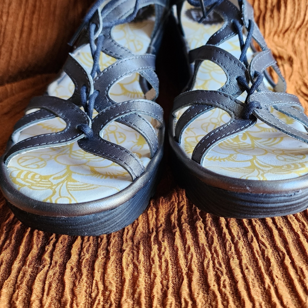 Fly London Yuke Wedge Sandals - Picture 6 of 7